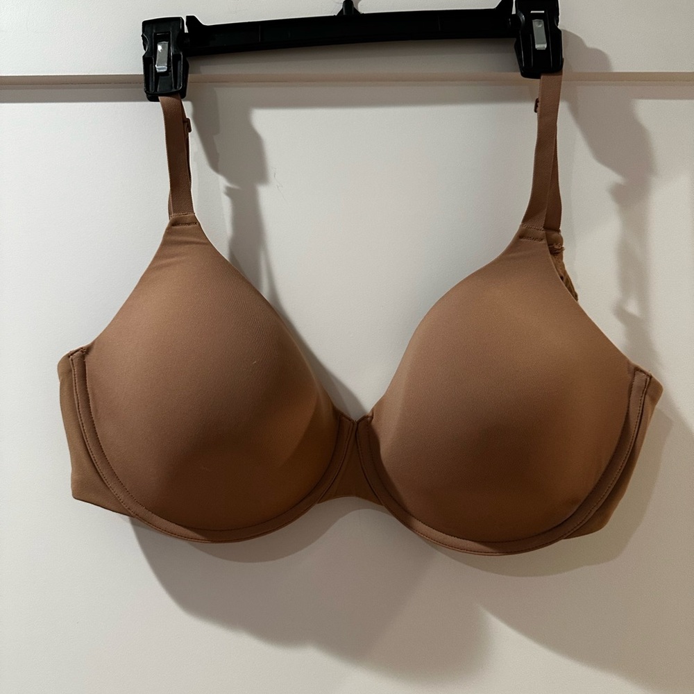 SKIMS T-shirt Bra 38D - NWT